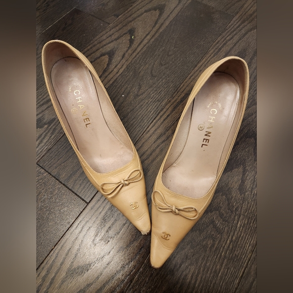 Well Worn Chanel Heels - Picture 1 of 6